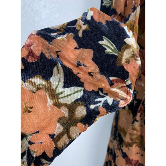 ASTR The Label Velvet Burnout Floral Lanita Wrap Dress Size Medium Long Sleeve - Picture 13 of 16
